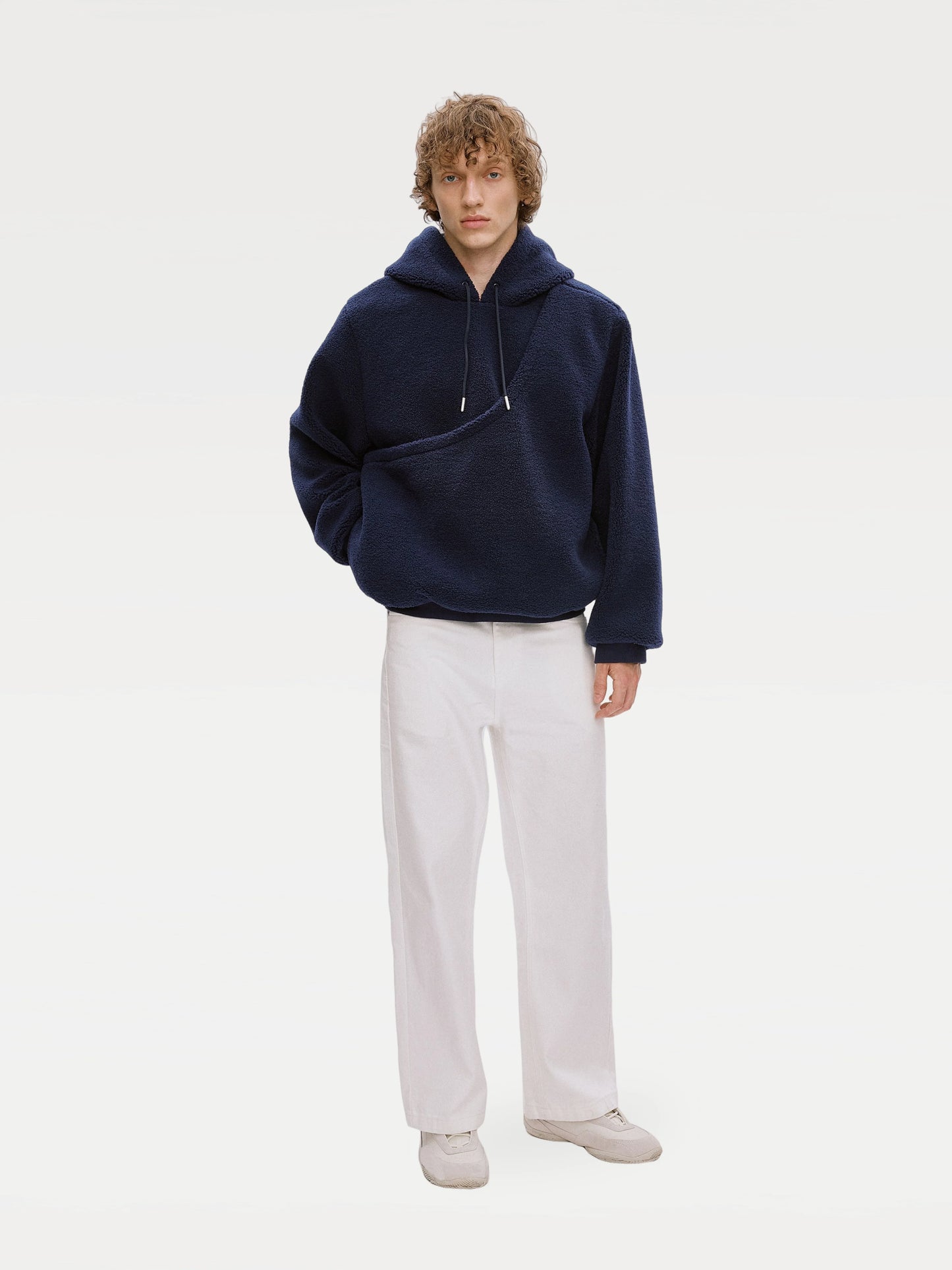 Hoodie för män med integrerad djurficka